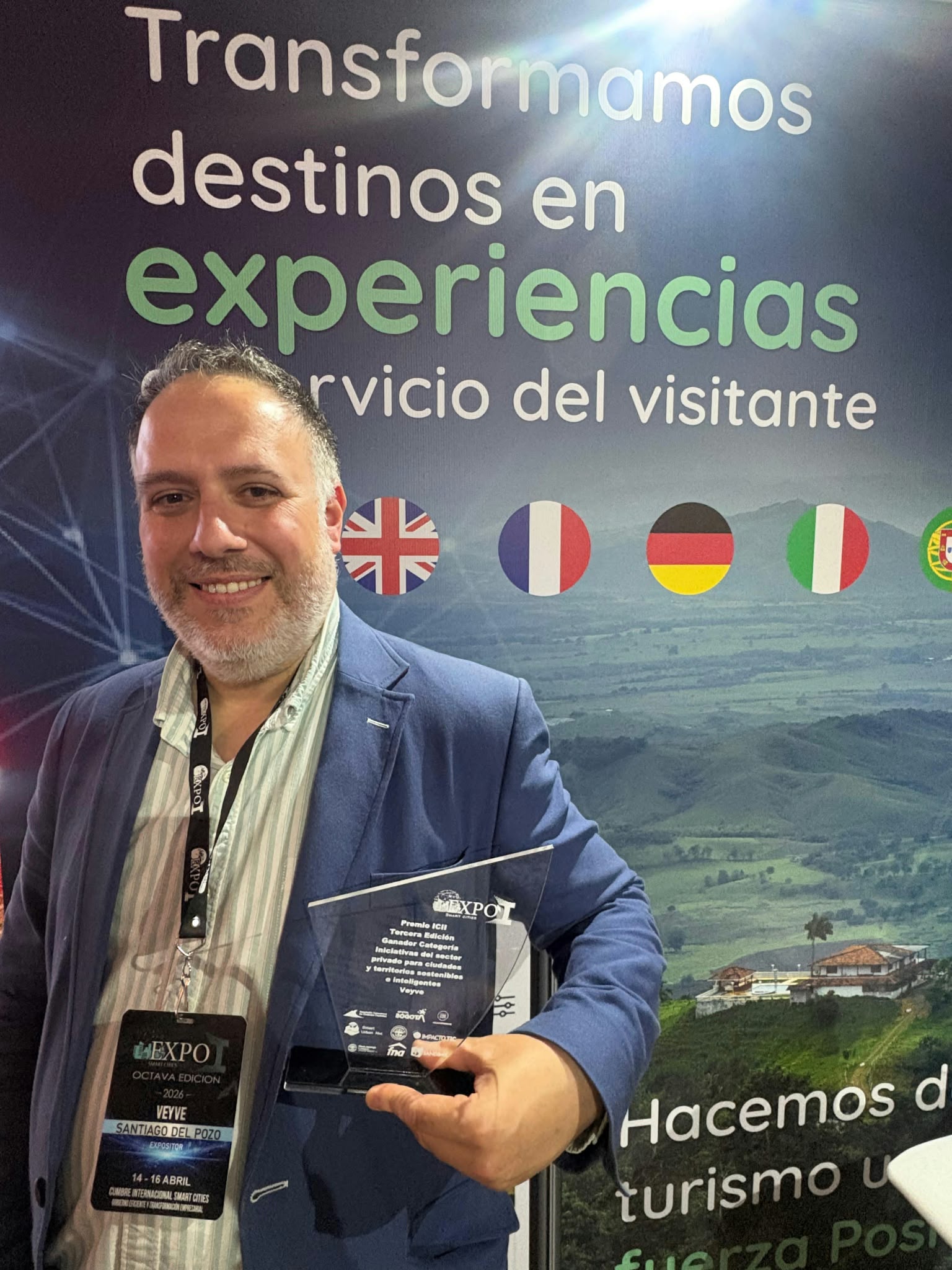 Ganadores del Primer Premio de ciudades Sostenibles e Ineligentes - Veyve
