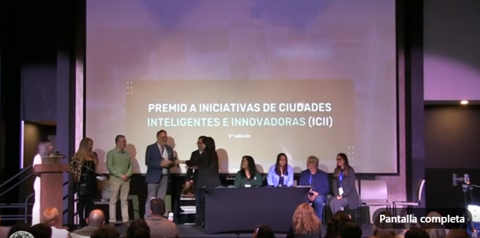 Primer premio Smart City Colombia para Veyve